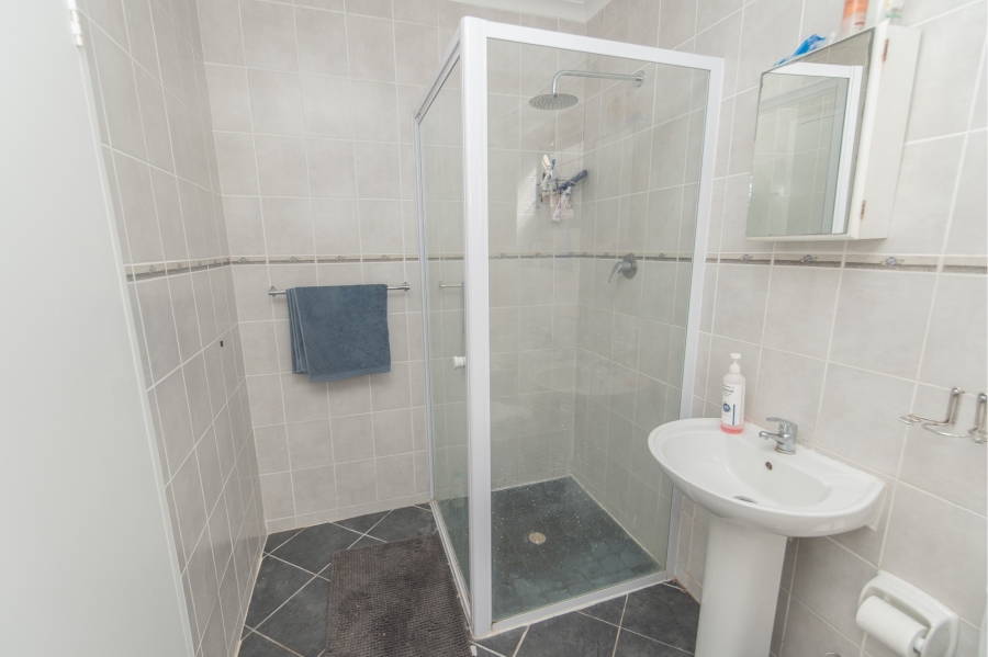 2 Bedroom Property for Sale in Cotswold Eastern Cape